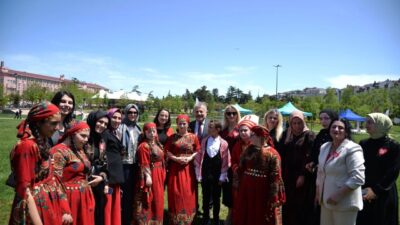 Engelliler Haftası kapsamında Trabzon Büyükşehir Belediyesi'nce gerçekleştirilen Birlikte Yaşam Şenliği'ne