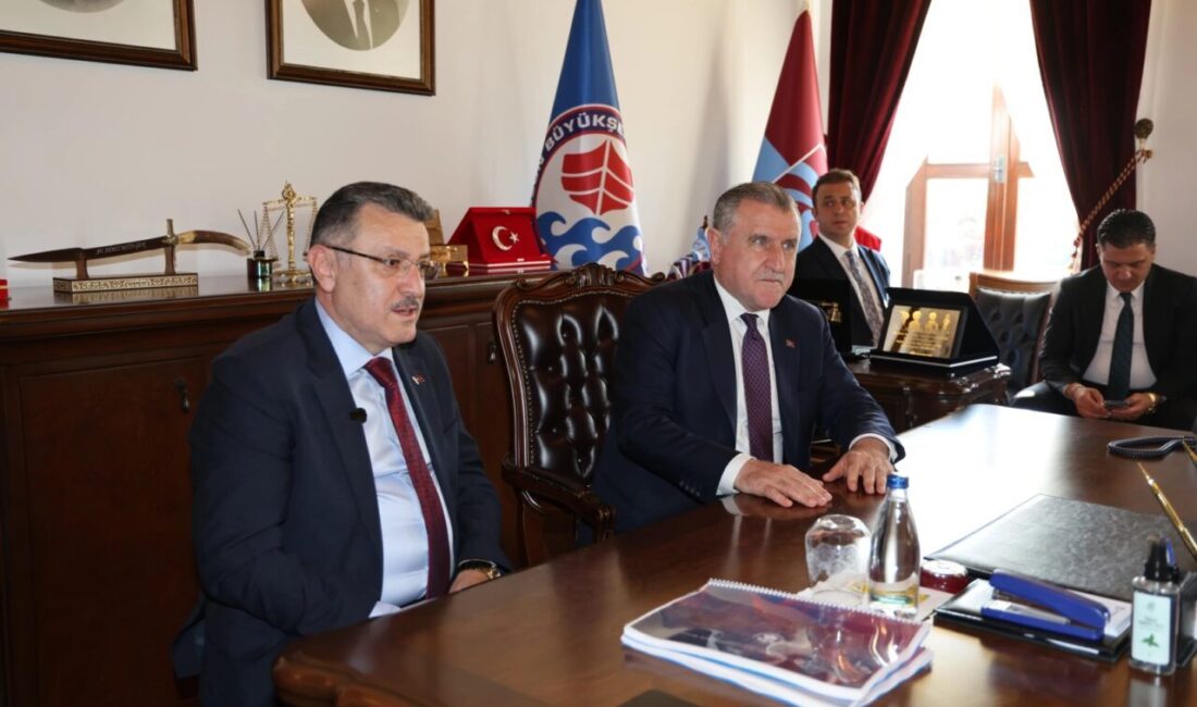 Gençlik ve Spor Bakanı Osman Aşkın Bak, Trabzon Büyükşehir Belediyesi’ni
