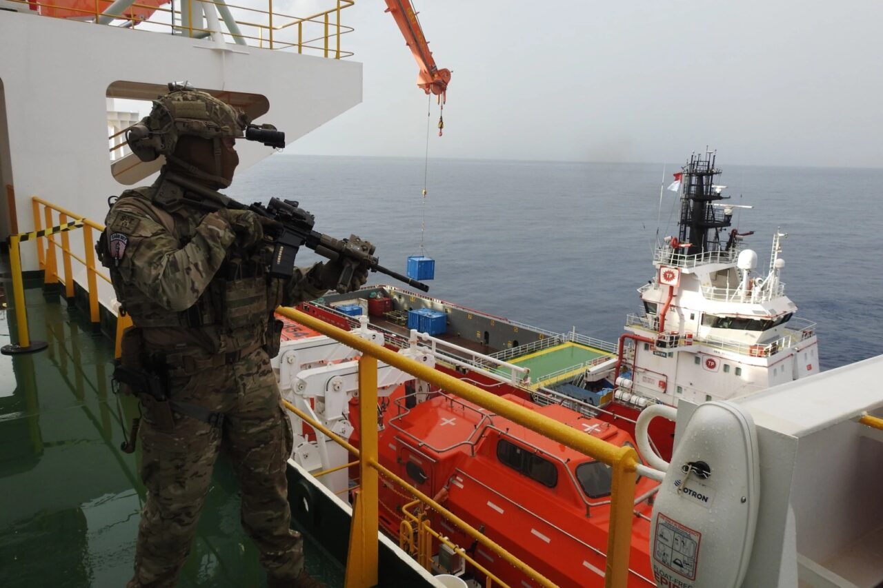TSK’dan Somali açıklarında enerji güvenliği mesajı Türk Silahlı Kuvvetleri, Somali Deniz Görev Grubu unsurlarının Çağrı Bey