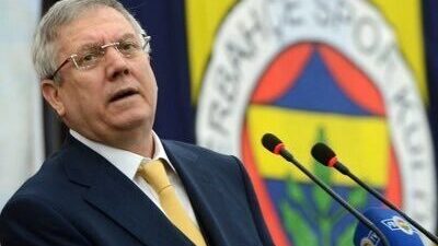 Fenerbahçe'nin önceki dönem başkanlarından Aziz Yıldırım, olağanüstü seçimli genel kurulda