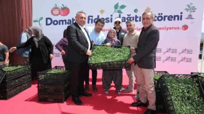 Adana Büyükşehir Belediyesi, rutin belediyecilik hizmetlerinin yanı sıra, sosyal belediyecilik