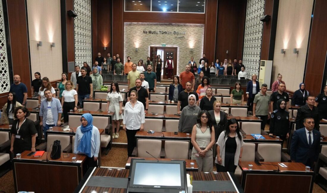 Ankara Keçiören’de belediye personeline resmi yazışma eğitimi Ankara 'da Keçiören Belediyesi ile Türkiye Belediyeler Birliği iş birliğinde,