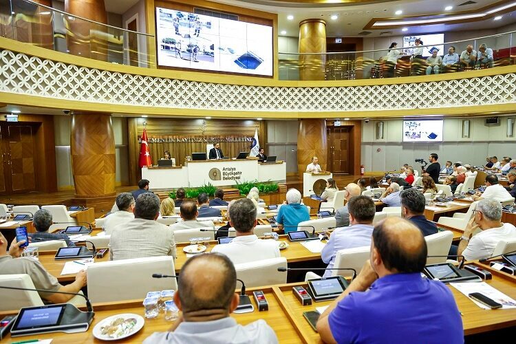 Antalya Büyükşehir Belediyesi’ne vektörle mücadele konusunda danışmanlık yapan Akdeniz Üniversitesi