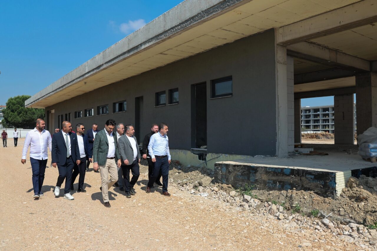 Bursa Büyükşehir Belediyesi, sporun gelişmesi ve gençlerin profesyonel düzeyde spor