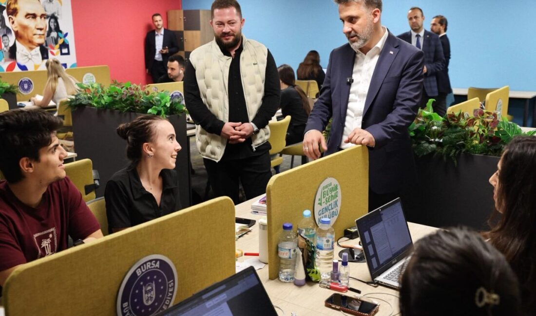 Bursa Büyükşehir öğrencilerin yanında Ülkemizin yarınları olan gençlere yönelik çalışmalarını sürdüren Bursa Büyükşehir Belediyesi,