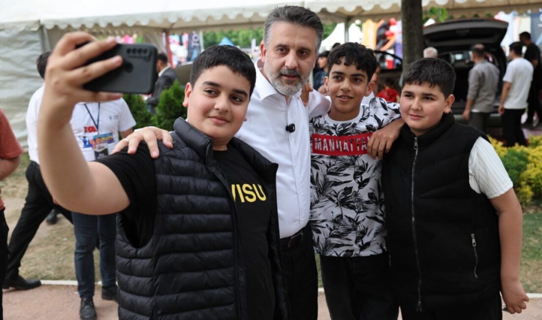 Bursa’da LGS’ye girecek öğrencilere ulaşım ücretsiz! Bursa Büyükşehir Belediyesi Başkan Vekili Şahin Biba, 13 Haziran Cumartesi