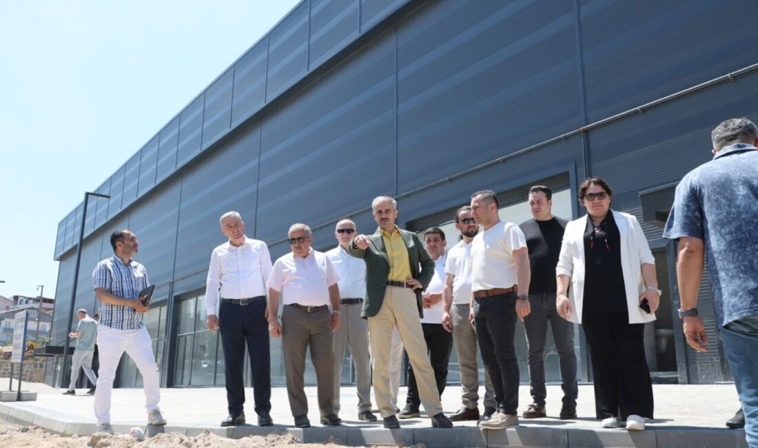 Çayırova’da Uluslararası Spor Kompleksi açılışa gün sayıyor Çayırova Belediye Başkanı Bünyamin Çiftçi’nin vizyon projelerinden olan ve Atatürk