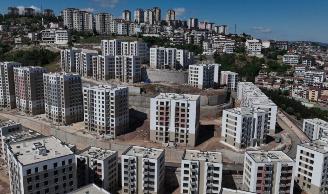 Türkiye’nin en büyük kentsel dönüşümlerinden biri, İzmit’in kalbinde yükselen Cedit