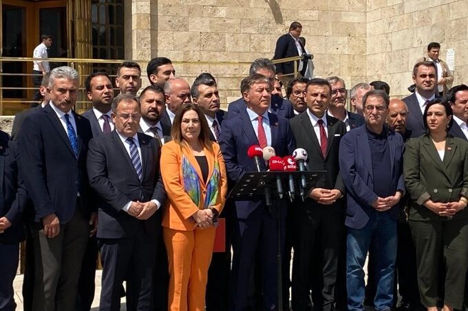 CHP 74 İl başkanından ortak açıklama CHP'nin 74 il başkanı, partideki tartışmalar ve gerilime ilişkin ortak