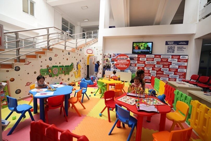 Denizli Büyükşehir Belediyesi, resmi kurumlarda alışılmışın dışına çıkarak ana hizmet