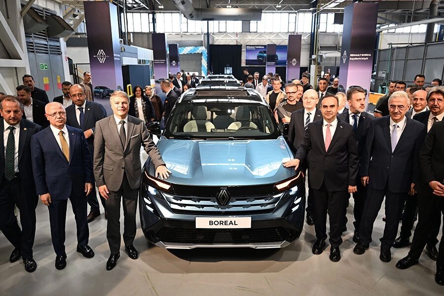 Sanayi ve Teknoloji Bakanı Mehmet Fatih Kacır, Bursa’da düzenlenen Renault