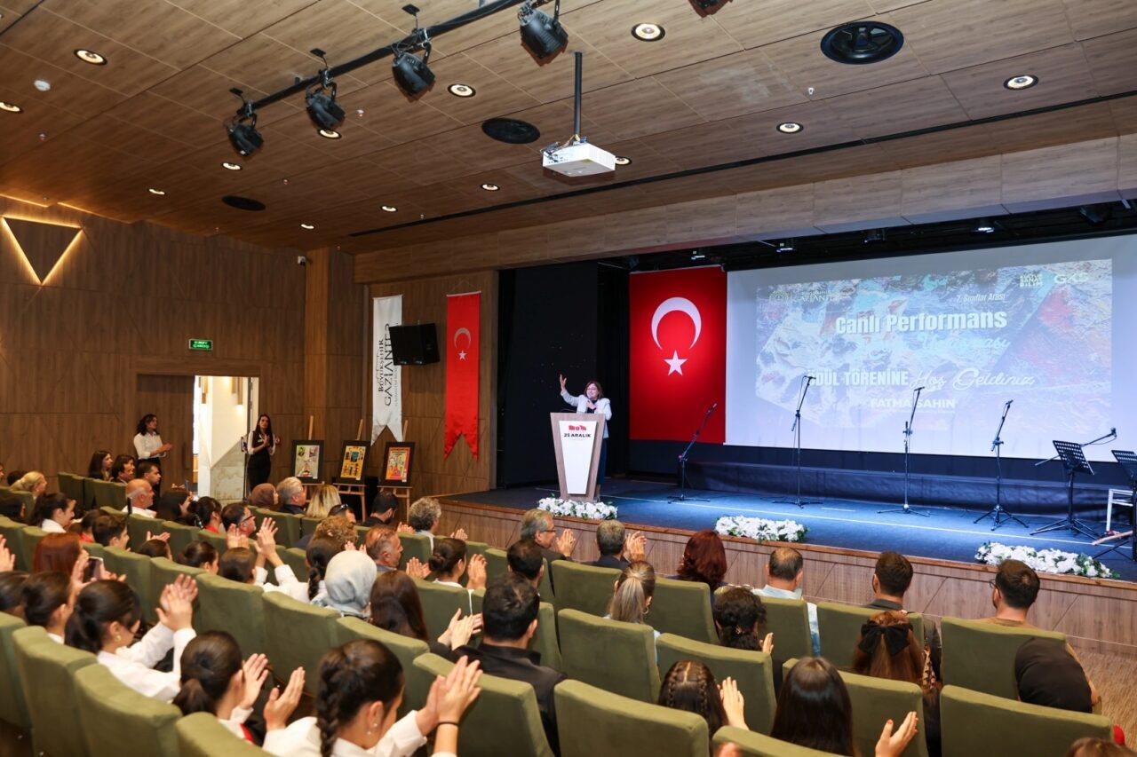 Gaziantep’te gençlerin sanat alanındaki hünerlerini açığa çıkarmak ve Türk kültürünü