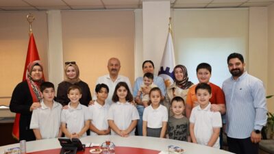 50.Yıl Chrysler İlköğretim Okulu 3-B ve 3-D sınıfı öğrencileri, Yerel