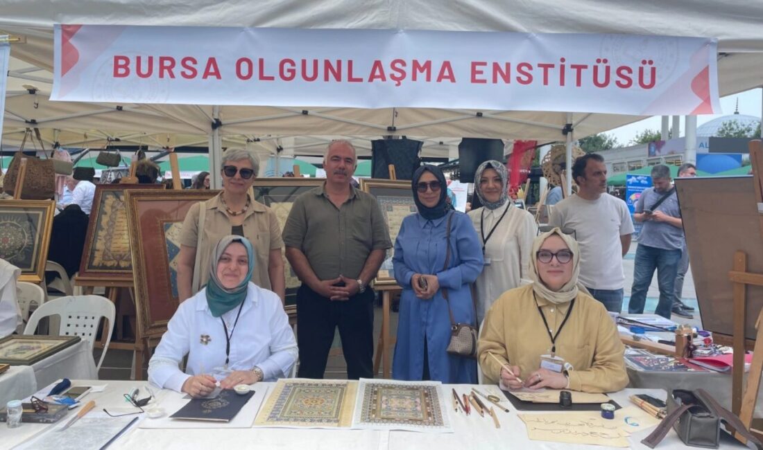 Hayat Boyu Öğrenme Şenliği Bursa’da kutlandı Bursa İl Millî Eğitim Müdürlüğü tarafından Hayat Boyu Öğrenme Haftası