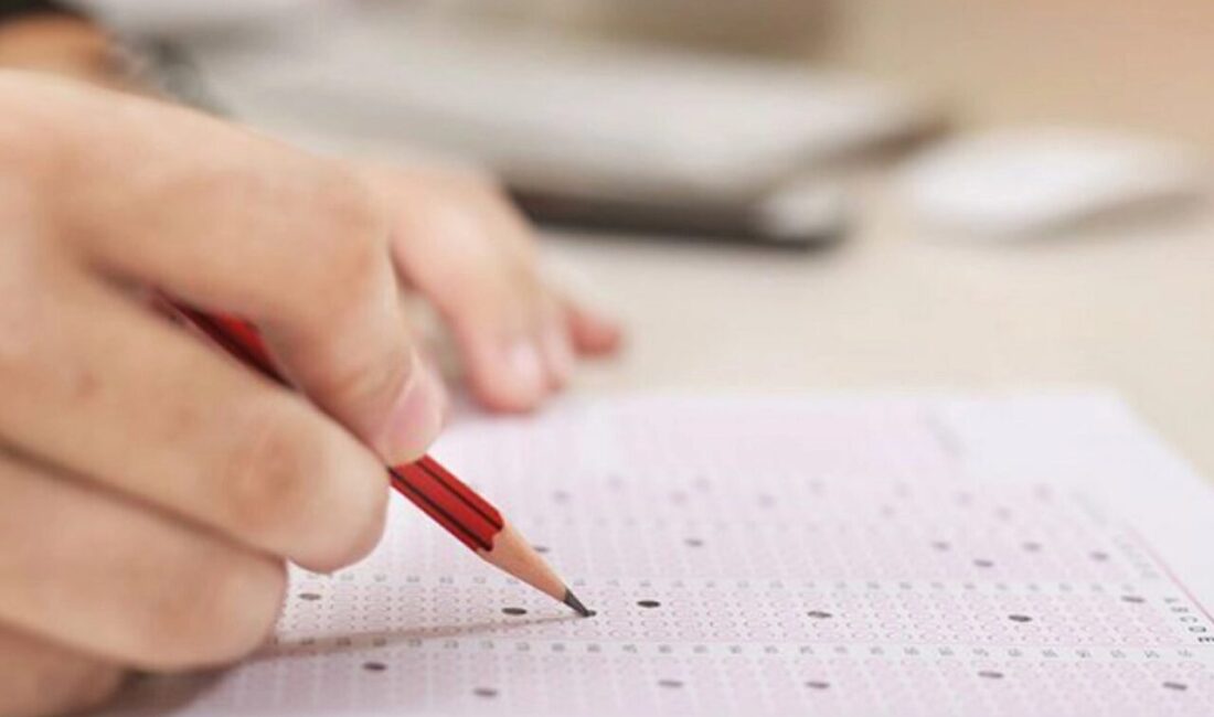 İçişleri’nden LGS için güvenlik seferberliği… 29 binden fazla personel görevde İçişleri Bakanı Mustafa Çiftçi, 13 Haziran Cumartesi günü gerçekleştirilecek LGS