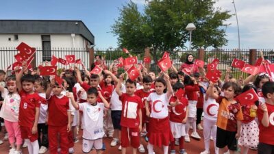 Kayseri Büyükşehir Belediyesi bünyesinde hizmet veren Fuat Attaroğlu Çocuk Kütüphanesi