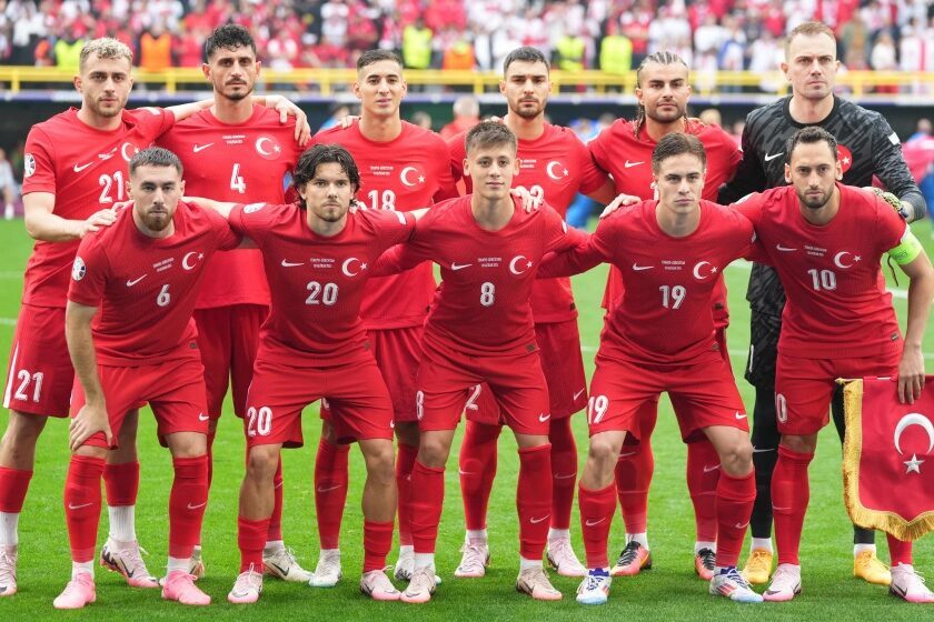 Kayseri Büyükşehir Belediyesi, A Milli Futbol Takımı’nın 24 yıl aradan