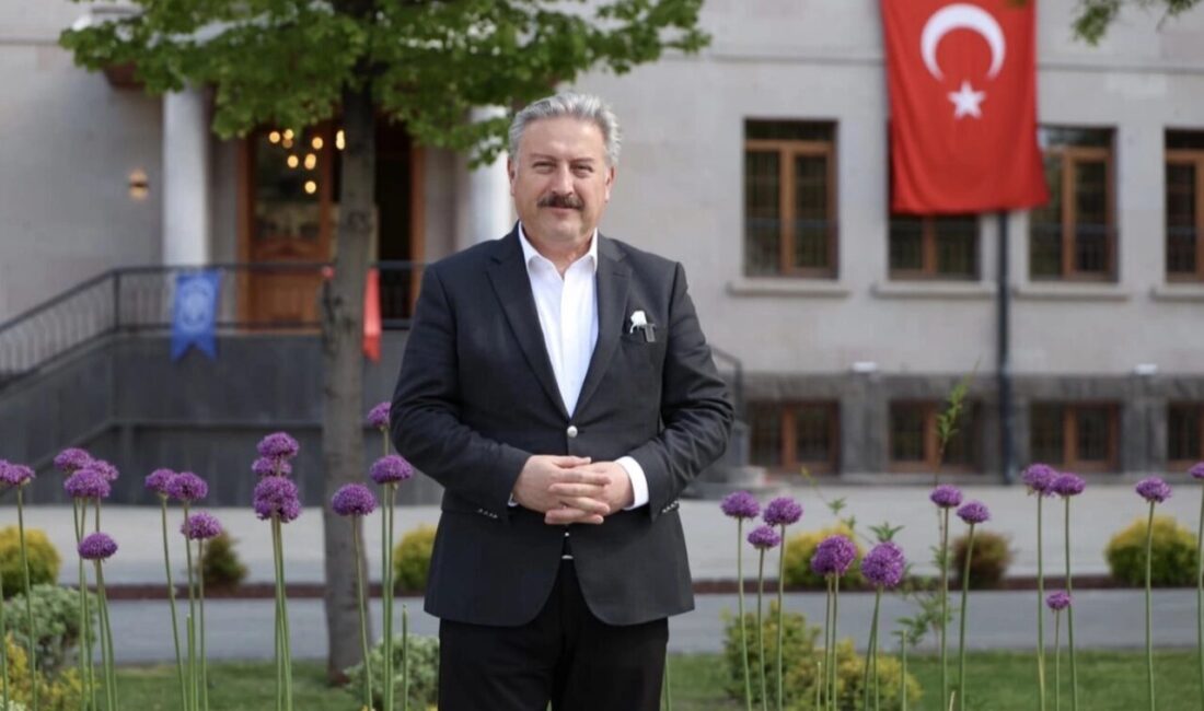 Gençlere verdiği desteklerle Türkiye’nin geleceğine de yatırım yapan Kayseri Melikgazi