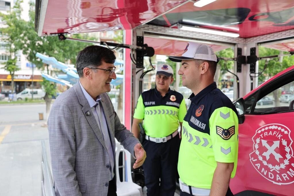 Jandarma Teşkilatı’nın 187’nci kuruluş yıl dönümü etkinlikleri kapsamında Kütahya Belediyesi