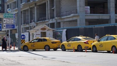 Sakarya Büyükşehir Belediyesi, toplu ulaşım hizmetlerini dijital ortamda tek çatı