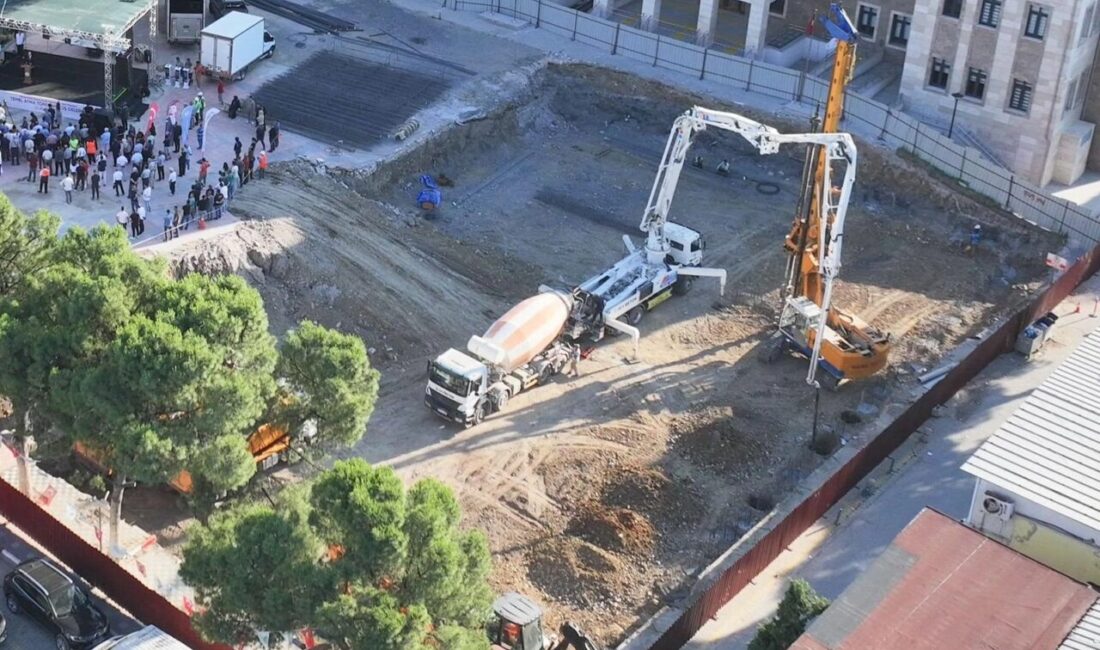 Soma’ya 100 milyon liralık meydan ve otopark Manisa Büyükşehir Belediyesi ile Soma Belediyesi iş birliğinde hayata geçirilecek