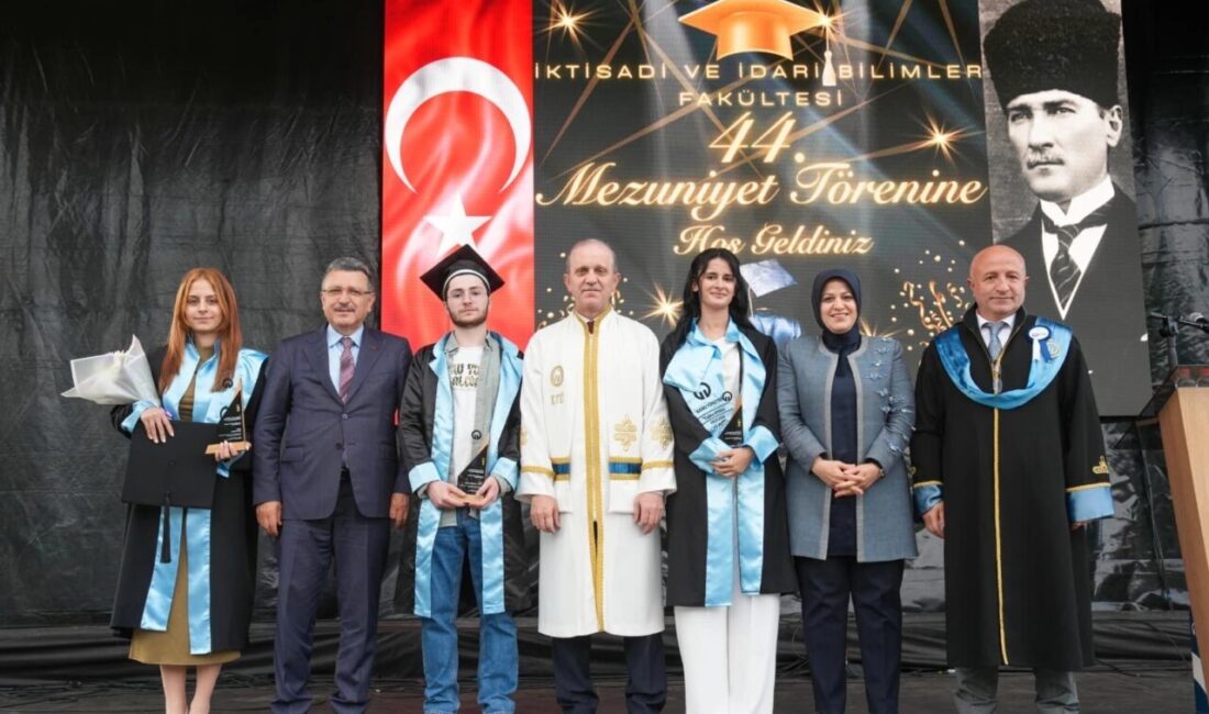 Trabzon Büyükşehir Belediye Başkanı Ahmet Metin Genç, KTÜ İktisadi ve