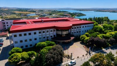 Gazi Üniversitesinin akademik birikimiyle 2008 yılında Ankara’nın Gölbaşı ilçesinde faaliyete