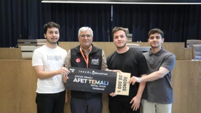 Bursa'da İnegöl Belediyesi tarafından düzenlenen Çocuk Odaklı Afet Temalı Dijital
