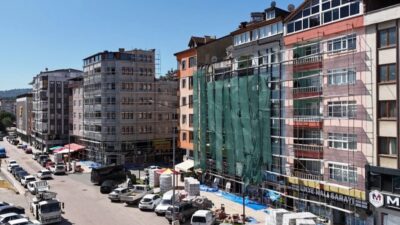 Ordu Büyükşehir Belediyesi, Başkan Güler öncülüğünde ilçelerde estetik dönüşümü sürdürüyor.