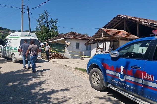 Düzce’nin Yığılca ilçesinde kardeşler arasında çıkan silahlı kavgada pompalı tüfekle