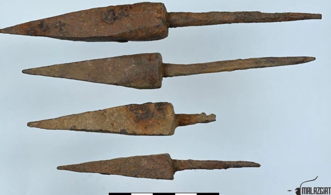 Kültür ve Turizm Bakanı Mehmet Nuri Ersoy, Malazgirt Savaş Alanı'nda