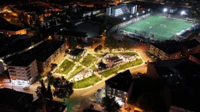 İnegöl Belediyesi’nin Alanyurt köy içi bölgesinde hayata geçirdiği meydan projesi