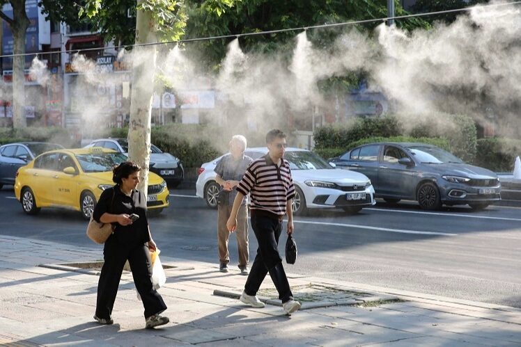 Ankara Büyükşehir Belediyesi, yaz aylarında artan sıcaklığın etkisini azaltmak ve