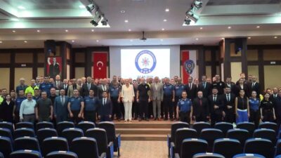 Antalya Emniyet Müdürlüğü’nde düzenlenen törende, teşkilatın farklı birimlerinde görev yapan
