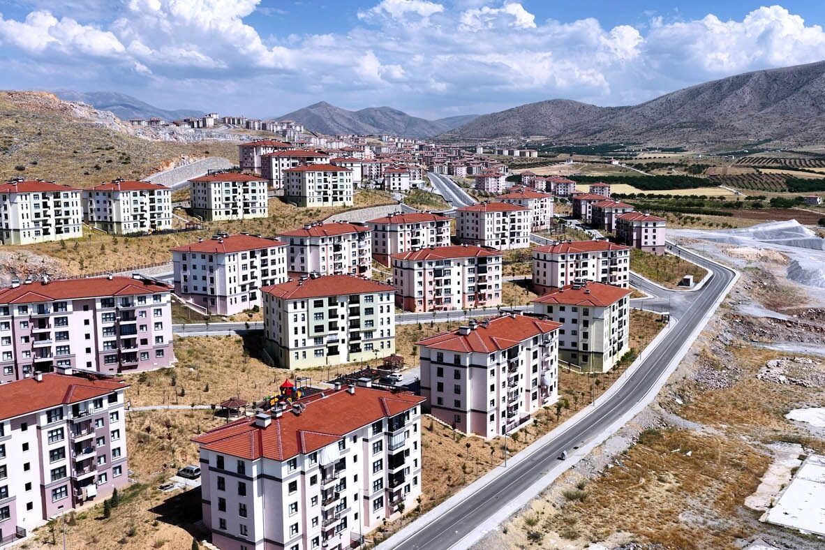 Çevre, Şehircilik ve İklim Değişikliği Bakanı Murat Kurum, İlk Evim