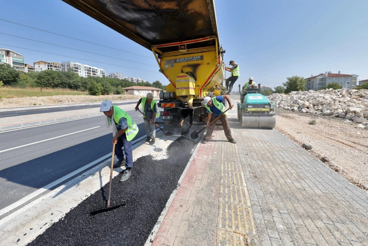 Bursa Büyükşehir Belediyesi, ulaşım ağını güçlendirme yatırımları çerçevesinde baştan sona