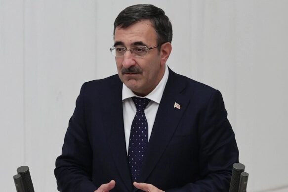 Cumhurbaşkanı Yardımcısı Cevdet Yılmaz, Türkiye, Suudi Arabistan ve Pakistan arasında