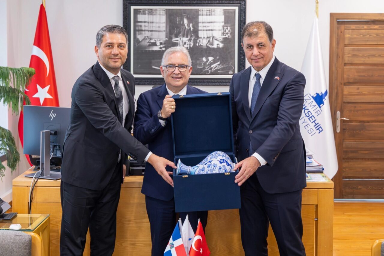 Dominik Cumhuriyeti’nin Ankara Büyükelçisi Elvis Antonio Alam Lora ve beraberindeki