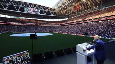 TÜGVA Yaz Okulları Finali Programı'nda yaptığı konuşmada gençlere seslenen Cumhurbaşkanı
