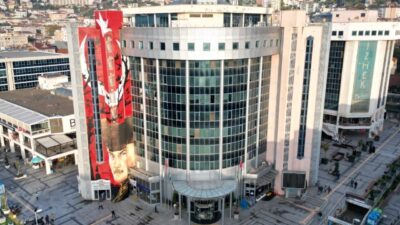 İzmit Belediyesi, Ruhsat ve Denetim Müdürlüğü'nde yaşandığı öne sürülen olayla