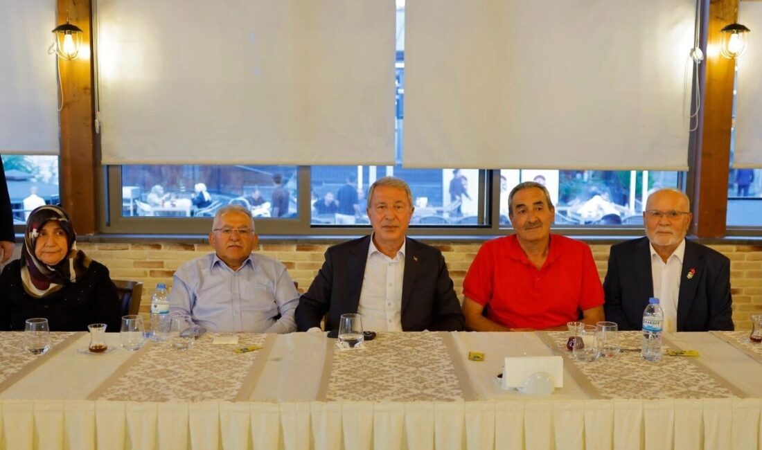Kayseri Büyükşehir Belediye Başkanı Dr. Memduh Büyükkılıç, TBMM Milli Savunma