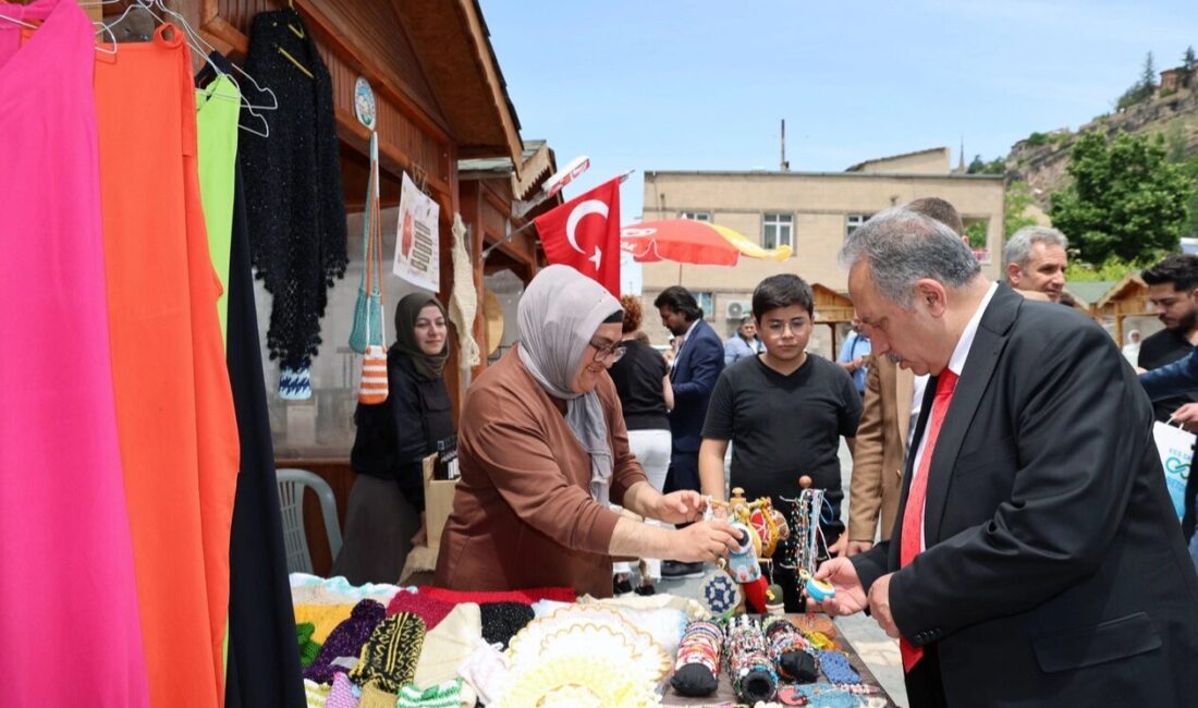 Talas Belediyesi'nin kadın girişimcilere destek amacıyla Maharetli Eller Kadın Girişimi