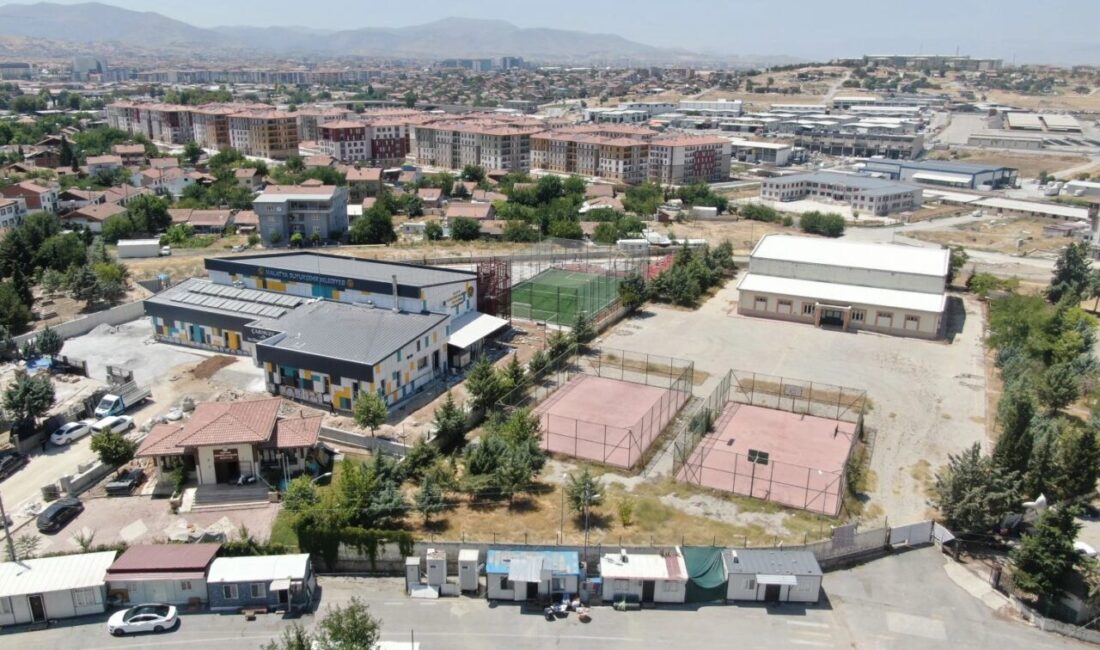 Malatya Büyükşehir Belediyesi tarafından Çarmuzu ve Kiltepe Mahalleleri ile çevresinde