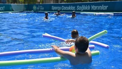Manisa Büyükşehir Belediyesi, yaz sıcaklarında çocukları serinletecek ve spora teşvik