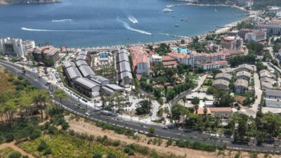 MUSKİ Genel Müdürlüğü ekipleri, Marmaris İçmeler Mahallesi’nde yaklaşık 35 yıllık
