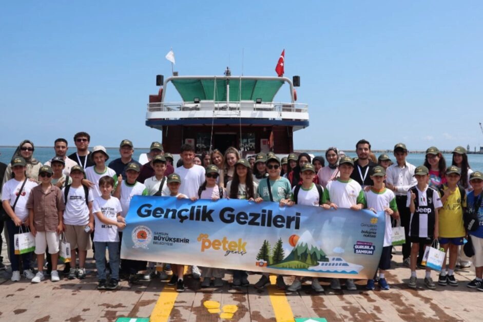 Samsun Büyükşehir Belediyesi tarafından düzenlenen Petek Genç Kamp ve Gezi