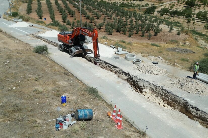 Şanlıurfa Büyükşehir Belediyesi ŞUSKİ Genel Müdürlüğü, Bozova ilçesinde kanalizasyon altyapısını