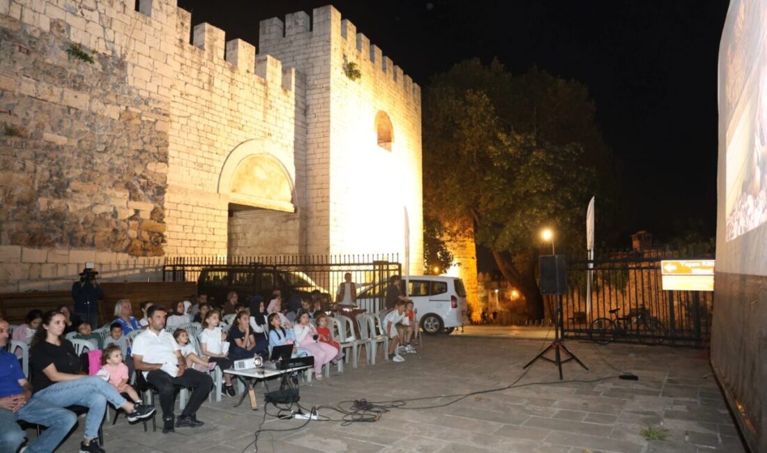 Osmangazi Belediyesi tarafından düzenlenen “Osmangazi’de Yaz Film Gösterimleri” etkinliği kapsamında