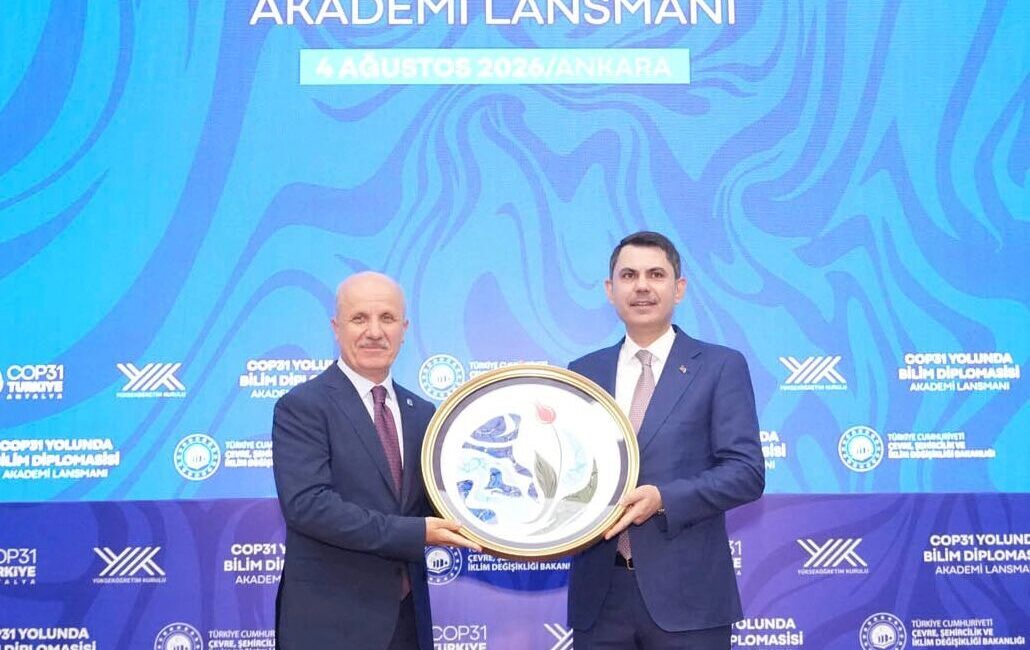 YÖK tarafından düzenlenen ‘COP31 Yolunda Bilim Diplomasisi Akademi Lansmanı’nda konuşan