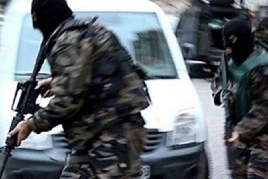 Ankara’da FETÖ’nün güncel yapılanmasında 3 gözaltı daha MİT ve Ankara Emniyeti’nin koordinasyonunda düzenlenen eş zamanlı operasyonda, gaybubet